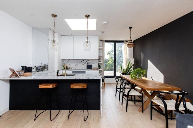 Creffield Road, London, W5