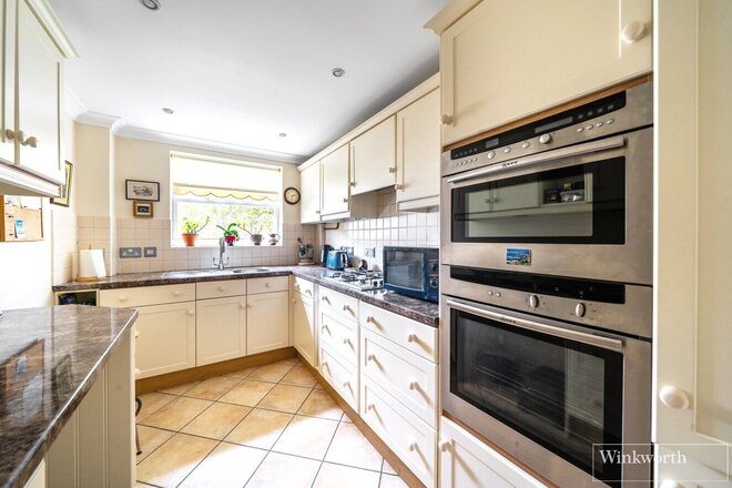 Onslow Road, Berkshire, SL5