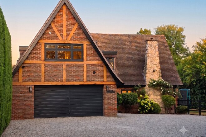 Fox Hill, Reading, RG7