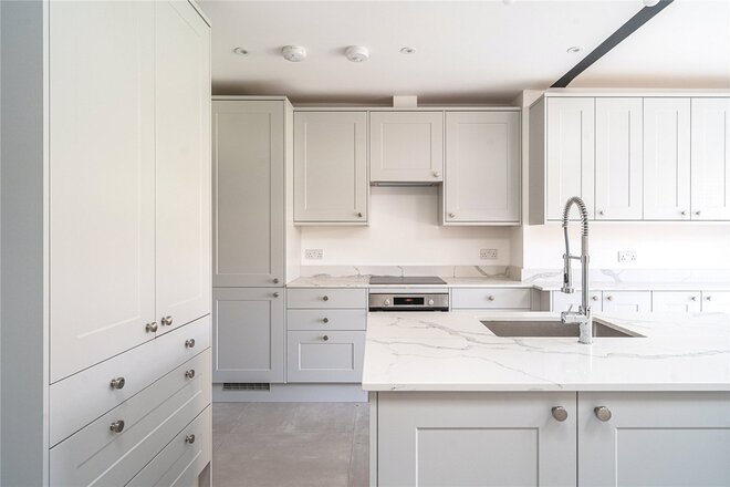 Hydethorpe Road, London, SW12