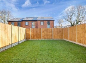 Brownlow Road, London, N11