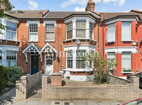 Belsize Avenue, London, N13
