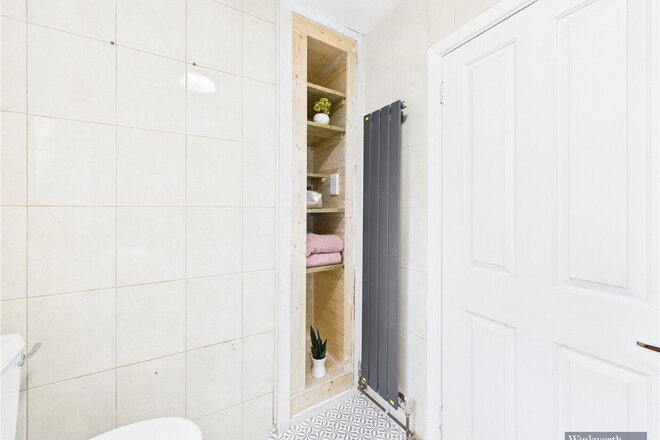 Methuen Close, Edgware, HA8