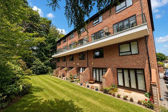 Lindsay Road, Poole, BH13