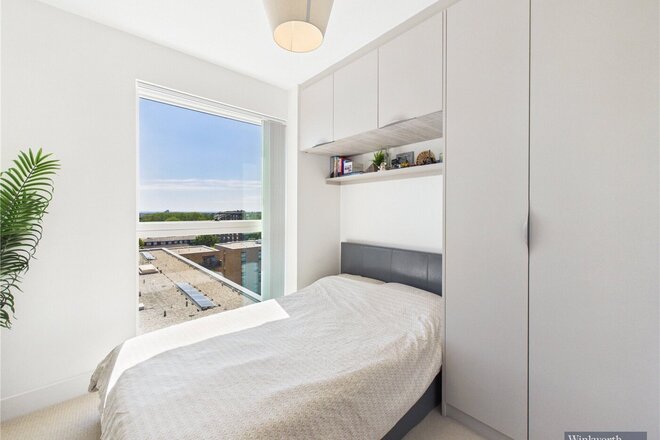 Lyon Road, Harrow, HA1