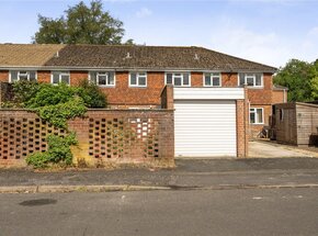 Riverside Gardens, Hampshire, SO51