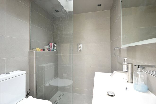 Crawthew Grove, East Dulwich, SE22
