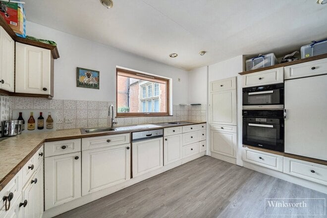 Charters Road, Berkshire, SL5
