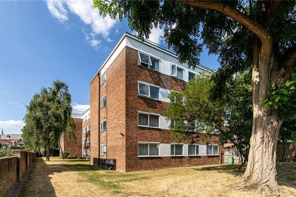 Balmain Close, London, W5
