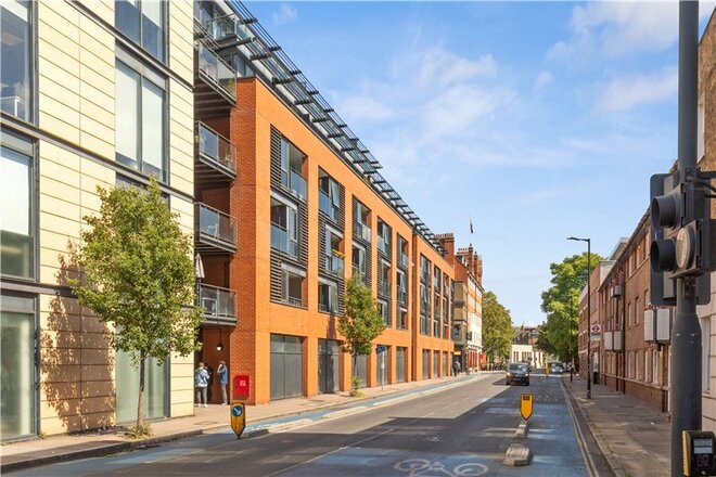 Southwark Bridge Road, London, SE1