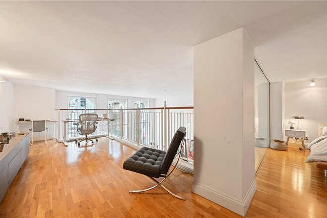 Ludgate Hill, London, EC4M