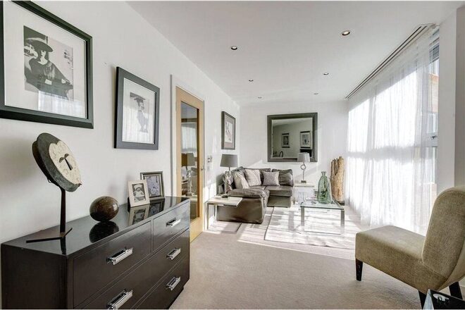 Hans Crescent, London, SW1X
