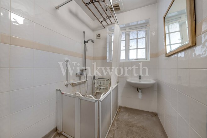 Dunstan Road, London, NW11