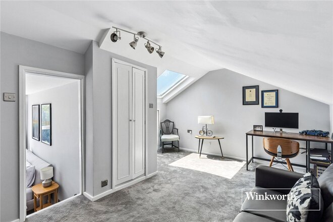Lansdowne Road, Finchley, N3