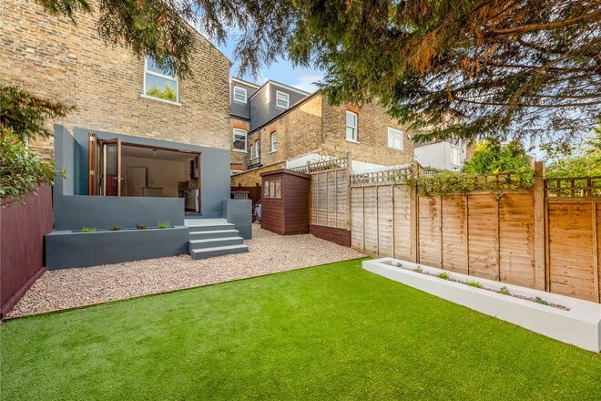 Hainthorpe Road, London, SE27