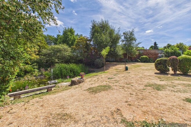 Eaton Drive, Kingston upon Thames, KT2