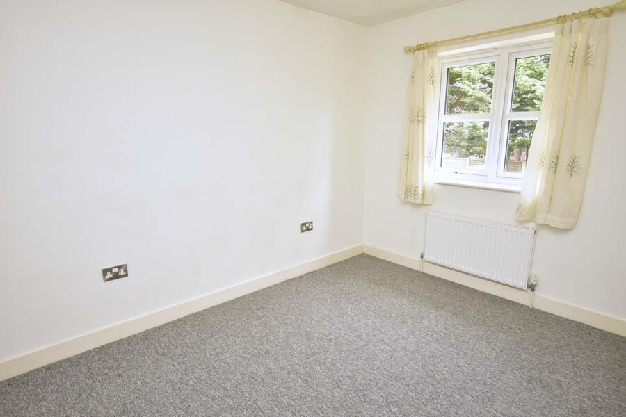 A BEDROOM 2.JPG