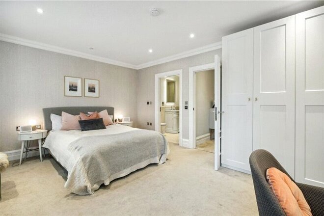 Easterby Villas, Barnes, SW13