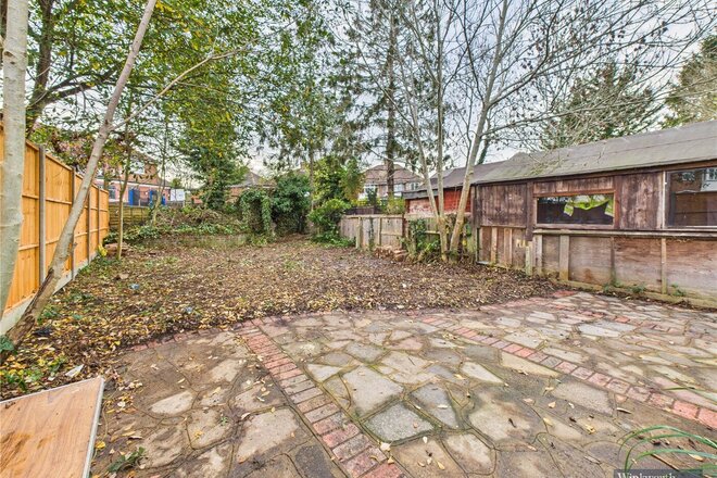 Methuen Close, Edgware, HA8