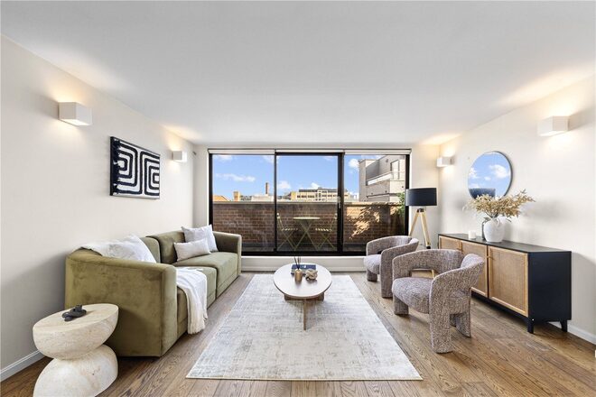 Regnum Apartments, London, E1