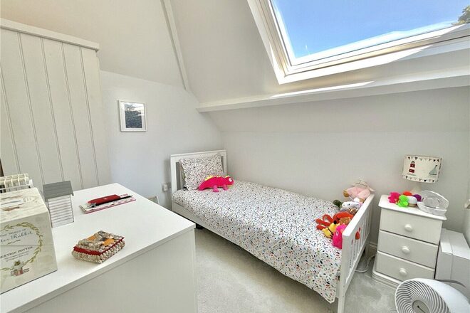 East Cliff Way, Dorset, BH23