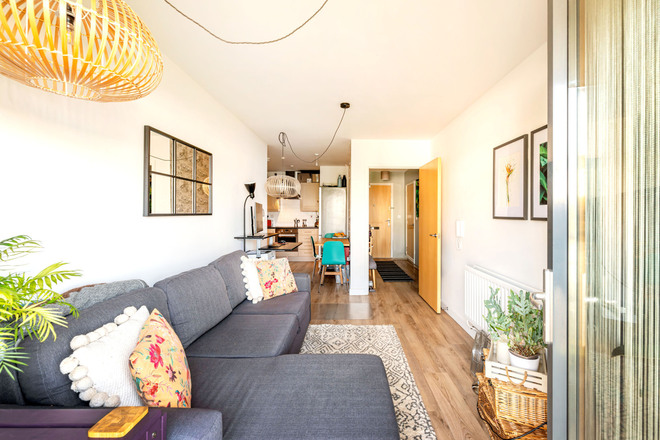 Ainsworth Court, London, NW10