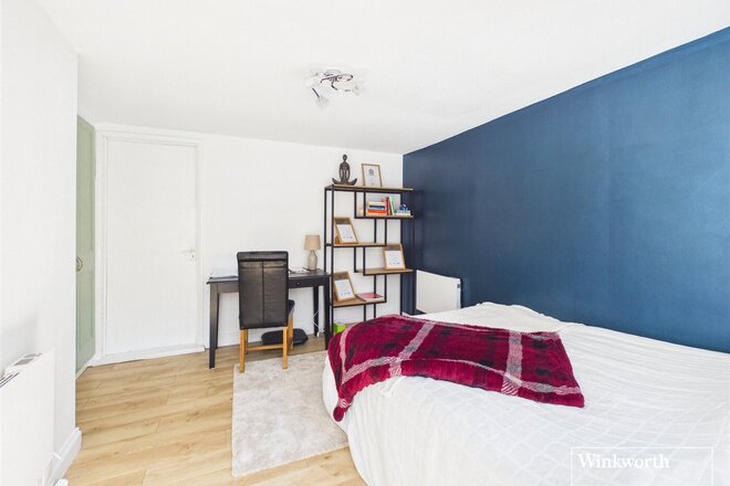 Highdown Avenue, Reading, RG4
