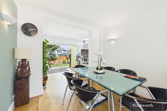 Palace Court, Middlesex, HA3