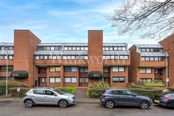 Britten Close, London, NW11