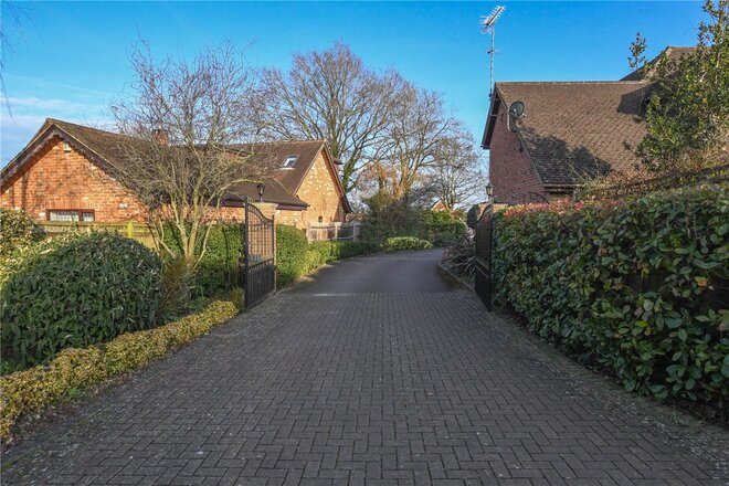 Bearwood Road, Berkshire, RG41