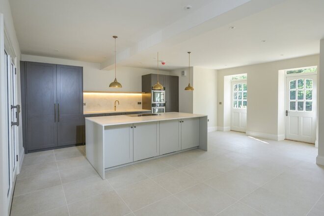 Oakfield, Batht, BA1