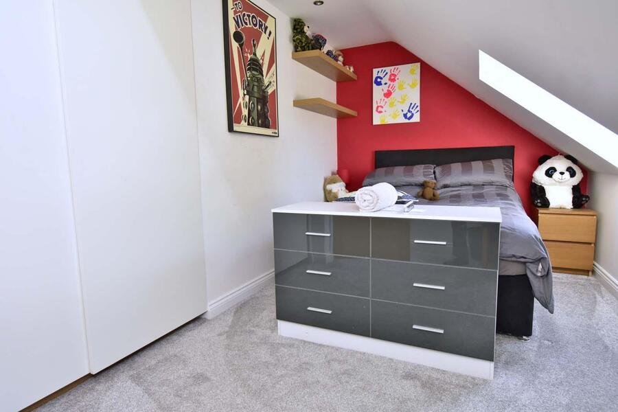 A BEDROOM 3.JPG
