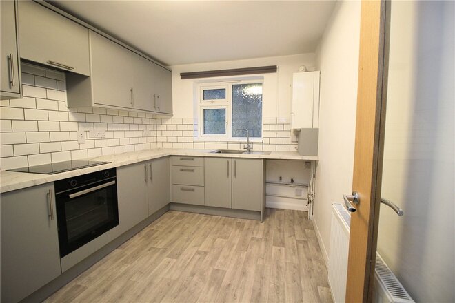 Fairfax Drive, Essex, SS0