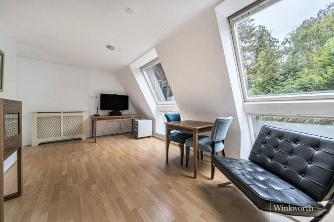 Charters Road, Berkshire, SL5