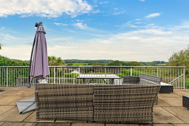 Corfe View Road, Wimborne, BH21