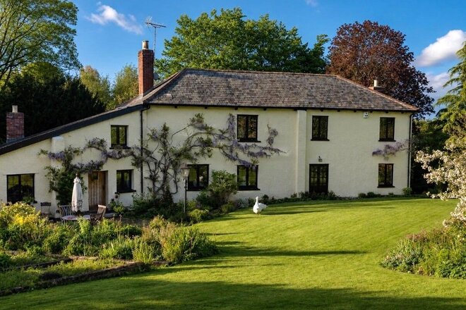 Barton Cottage, Exeter, EX2