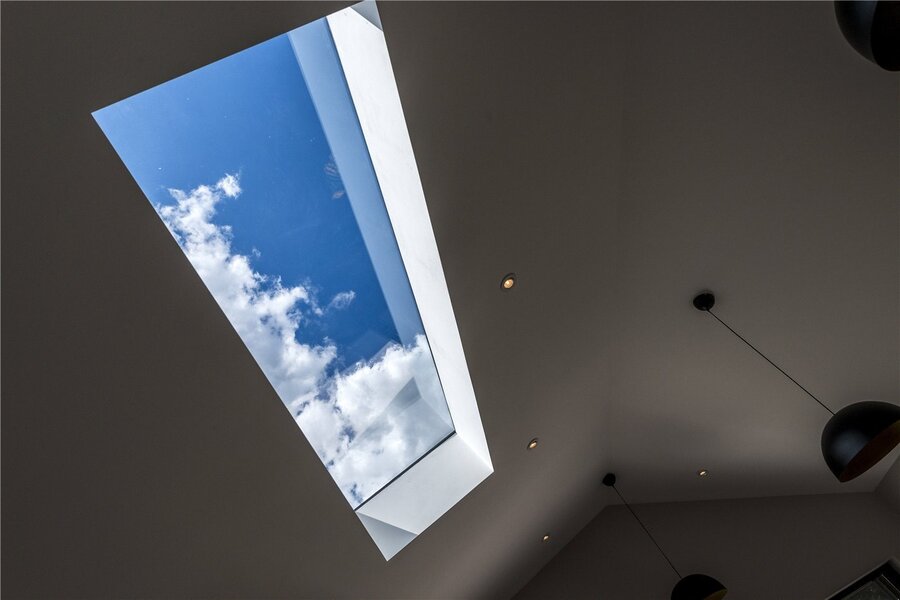 Large Sky Light