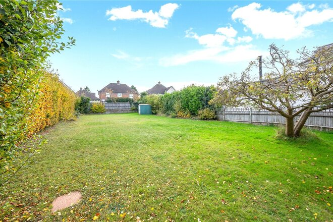 Ruden Way, Surrey, KT17