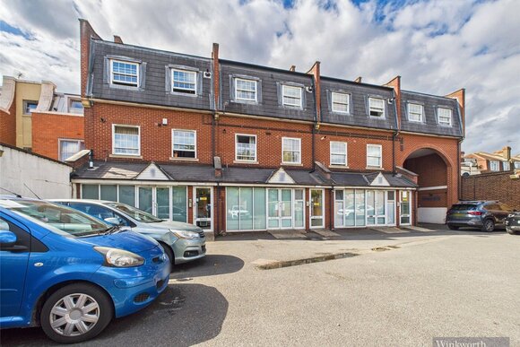 Barnsbury Lane, Surbiton, KT5