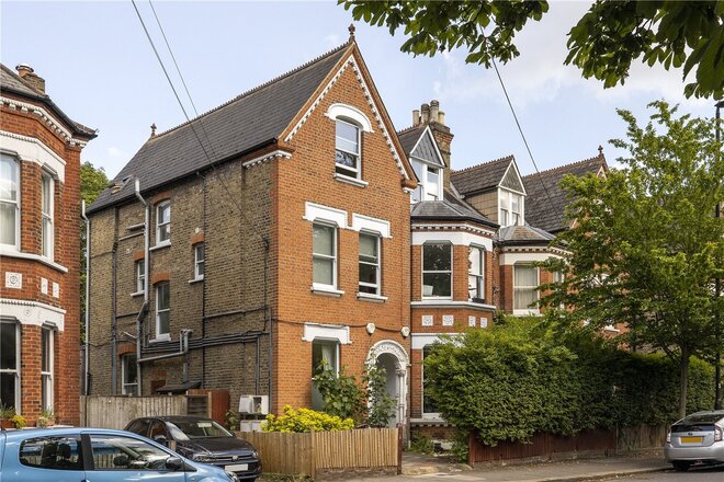 Croxted Road, London, SE21