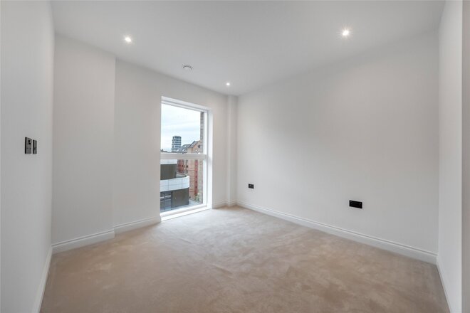Watermeadow Lane, London, SW6