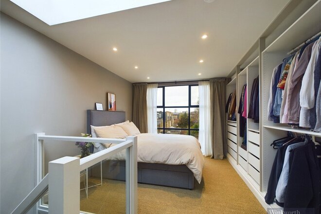 Willoughby Road, Kingston upon Thames, KT2