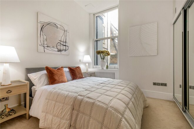 De Vere Gardens, Kensington, W8