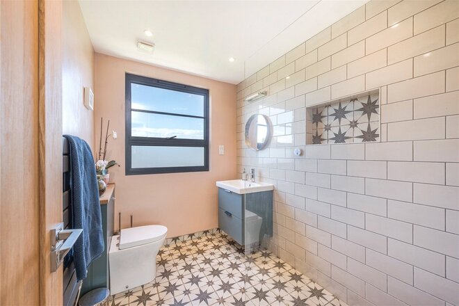 Roxburgh Road, London, SE27