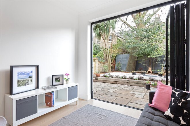 Santos Road, Putney, SW18