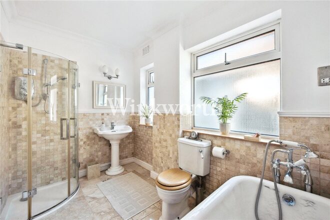 Fox Lane, London, N13