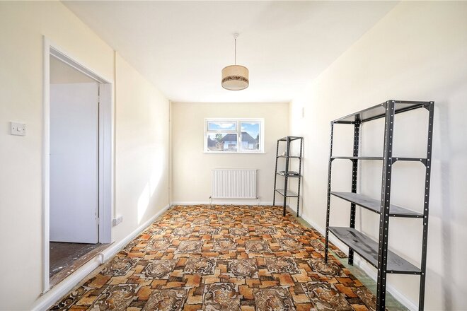 Ruden Way, Surrey, KT17