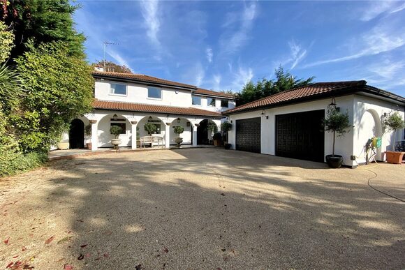 Farnham Park Lane, Farnham Royal, SL2