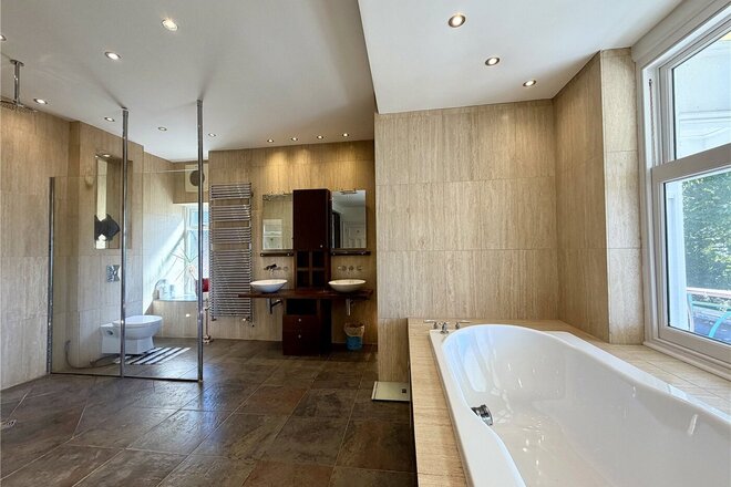 West Overcliff Drive, Dorset, BH4