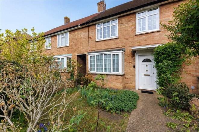 Buttermere Drive, London, SW15